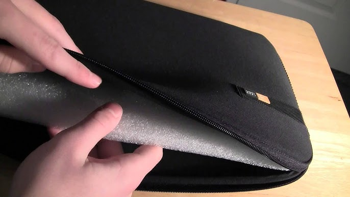 Case Logic LAPS Sleeve Case Logic LAPS Sleeve